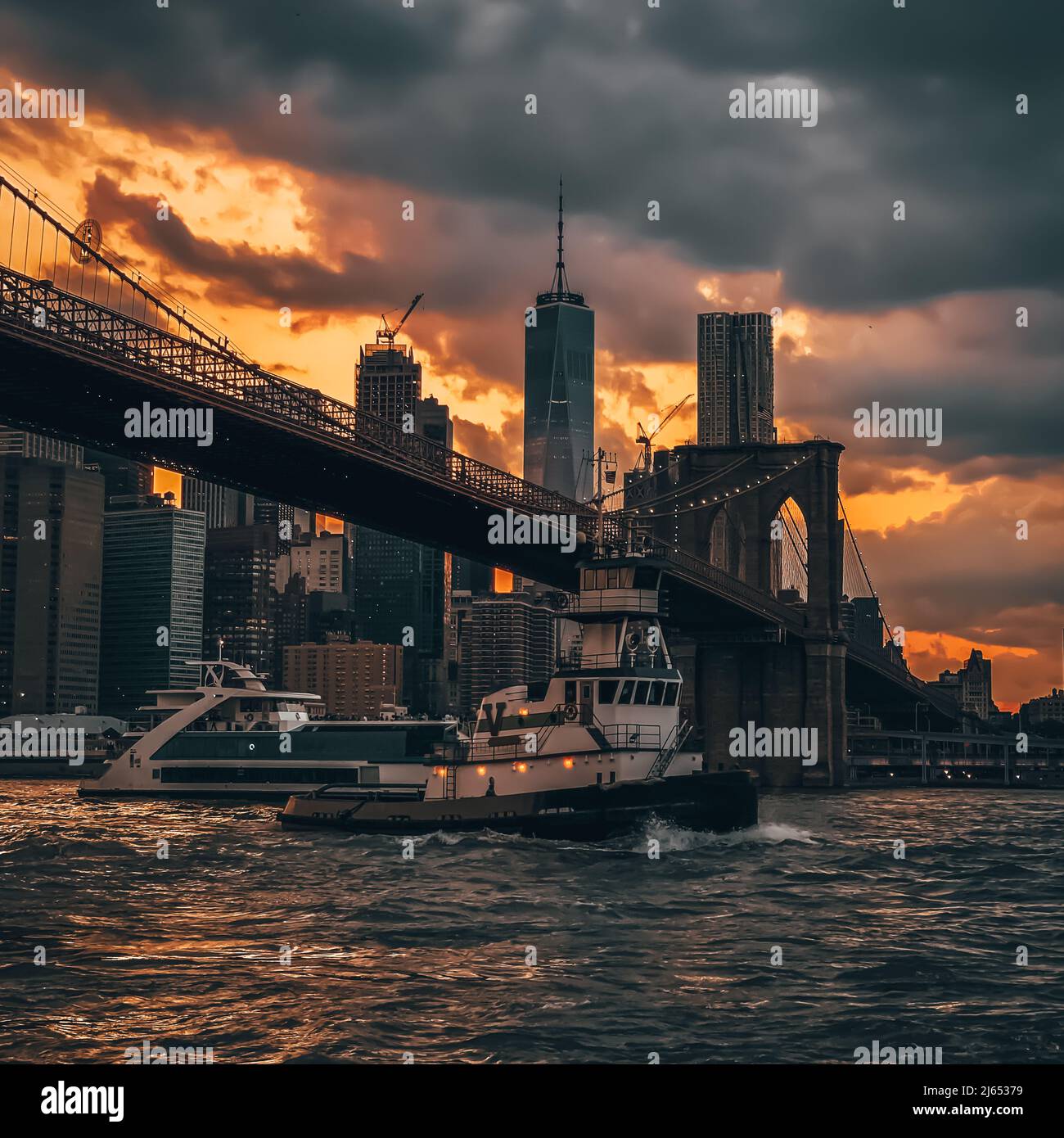 New York City Manhattan skyline and Brooklyn Bridge Stock Photo - Alamy