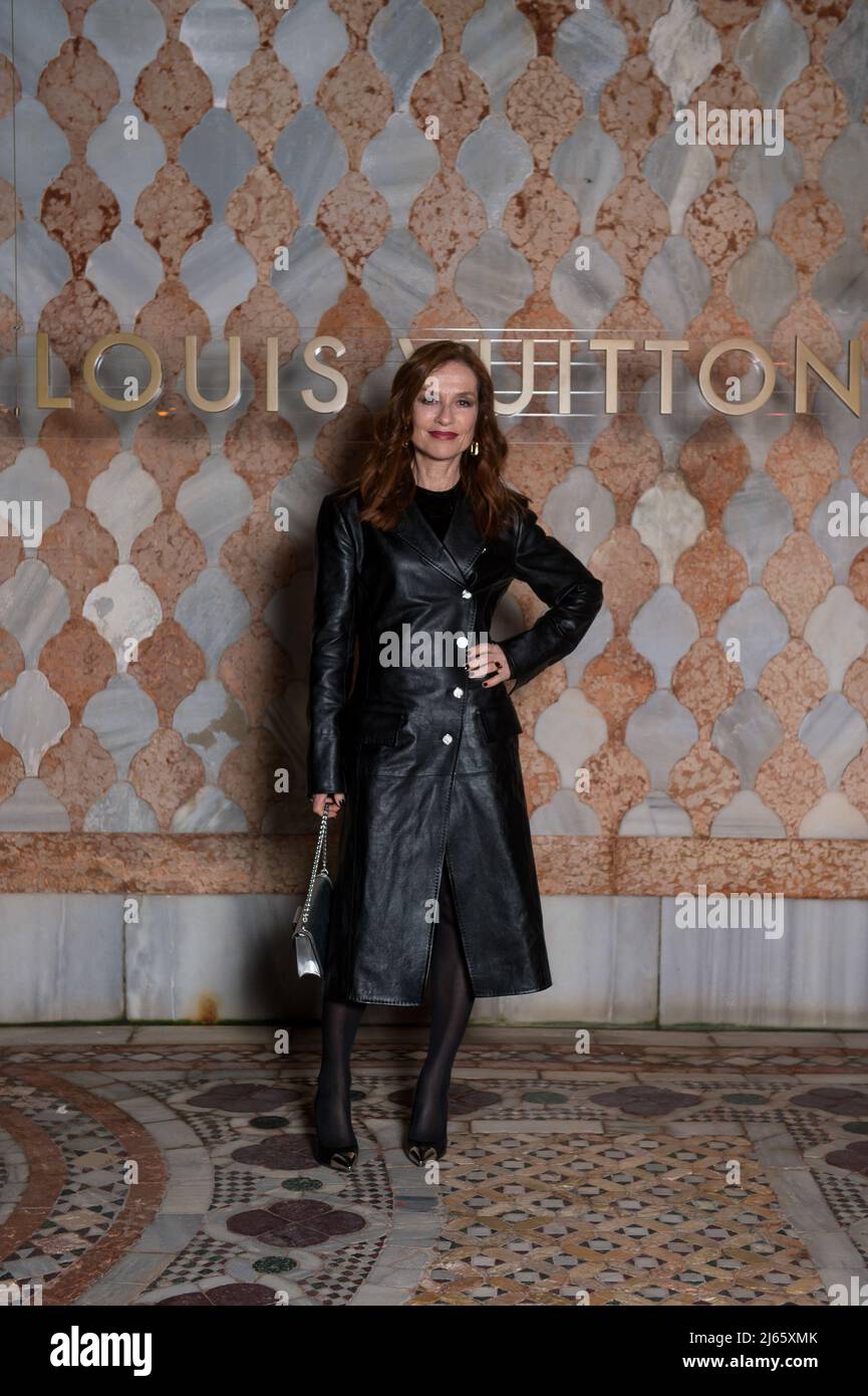 Isabelle Huppert 59Th Biennale Of Venice - International Art Exposition Louis  Vuitton Gala Dinner Ca' d'Oro Backdrop Venice, Italy 21st April 2022 (Photo  by SGP/Sipa USA)Italia id 127288 016 Not Exclusive Stock