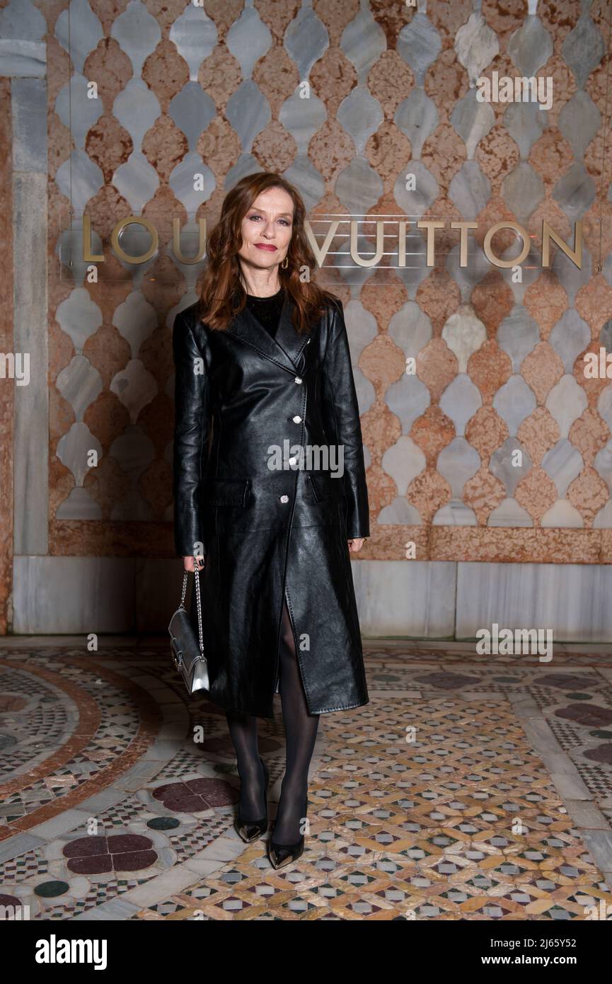 Isabelle Huppert 59Th Biennale Of Venice - International Art Exposition Louis  Vuitton Gala Dinner Ca' d'Oro Backdrop Venice, Italy 21st April 2022 (Photo  by SGP/Sipa USA)Italia id 127288 016 Not Exclusive Stock
