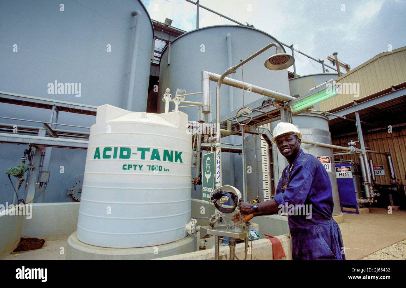 Ashanti gold mine ghana hi-res stock photography and images - Alamy