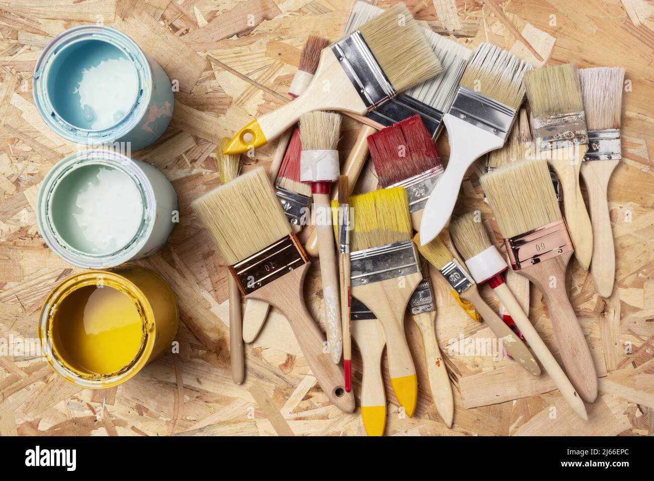 Artistry brushes hi-res stock photography and images - Alamy