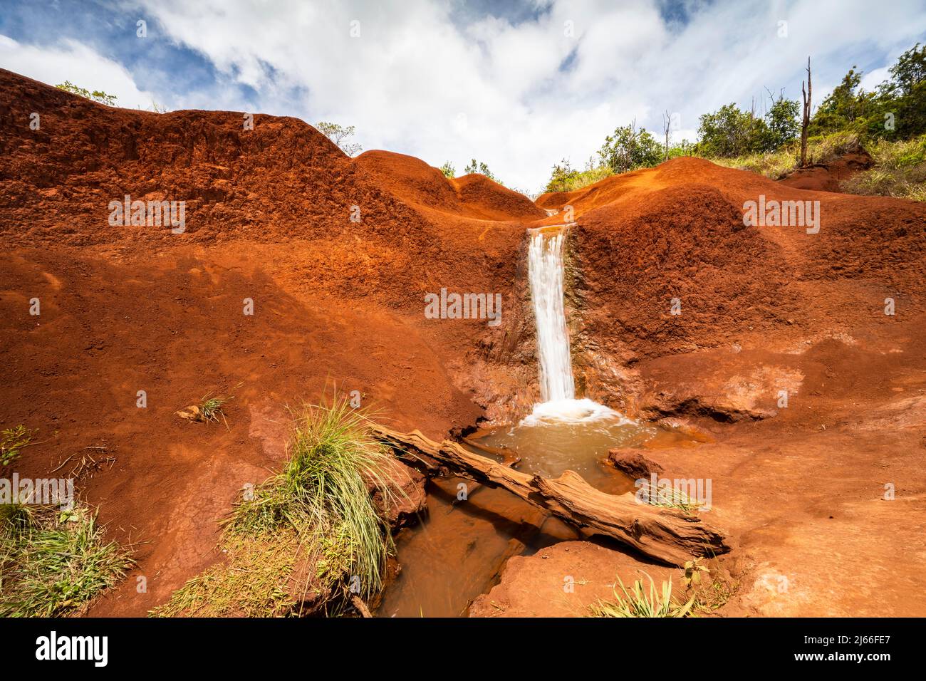 Red Dirt Waterfall, Wasserfall beim Waimea Canyon, Kauai, Hawaii, USA