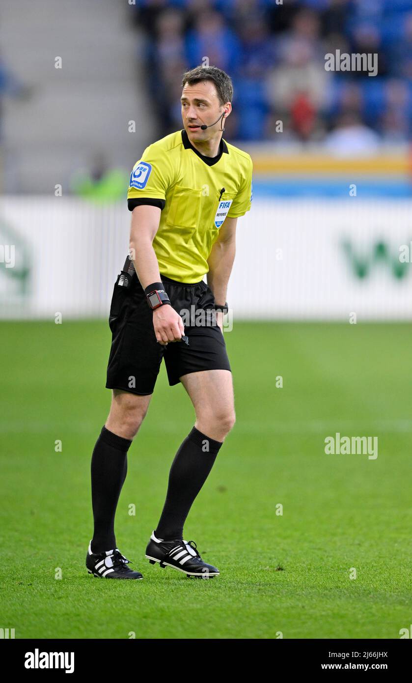 Schiedsrichter Referee Felix Zwayer, PreZero Arena, Sinsheim, Baden