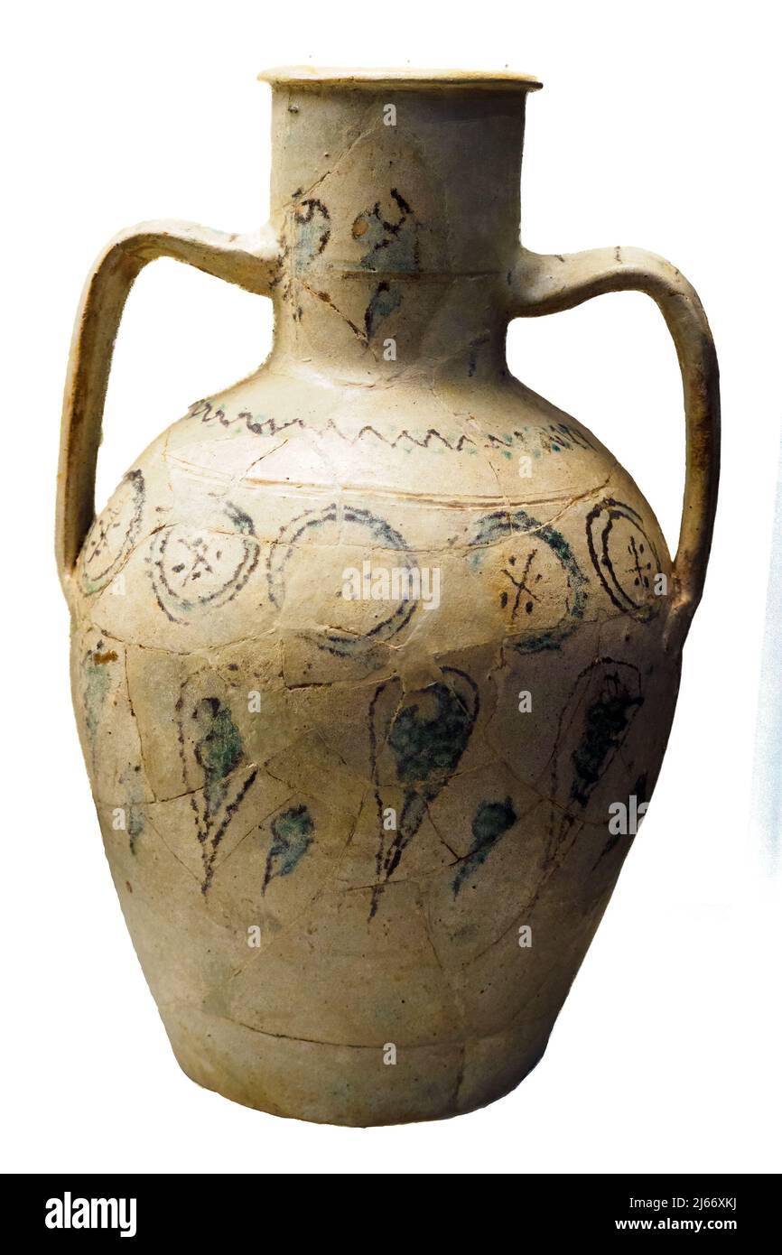 Small Jar Caliphate. Mid 10th century Ceramic glazed and decorated in 'green and manganese' Madinat al-Zahara and Cordova Archaeological and Ethnological Museum of Córdoba Stock Photo