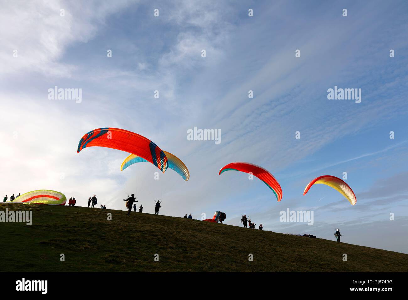 Hang Gliders in Castleton Peak District Derbyshire Stock Photo