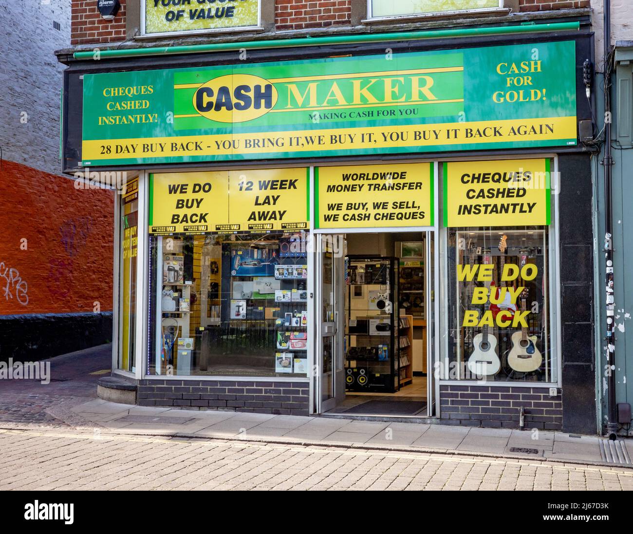 London pawn shop hi-res stock photography and images - Alamy