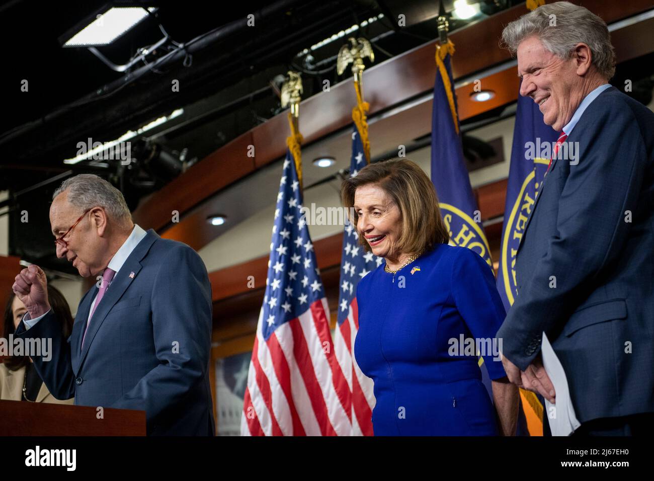 конгресс сша выделил деньги. сенат сша. конгресс сша выделил деньги. конгресс сша выделил деньги. конгресс сенат и палата представителей.