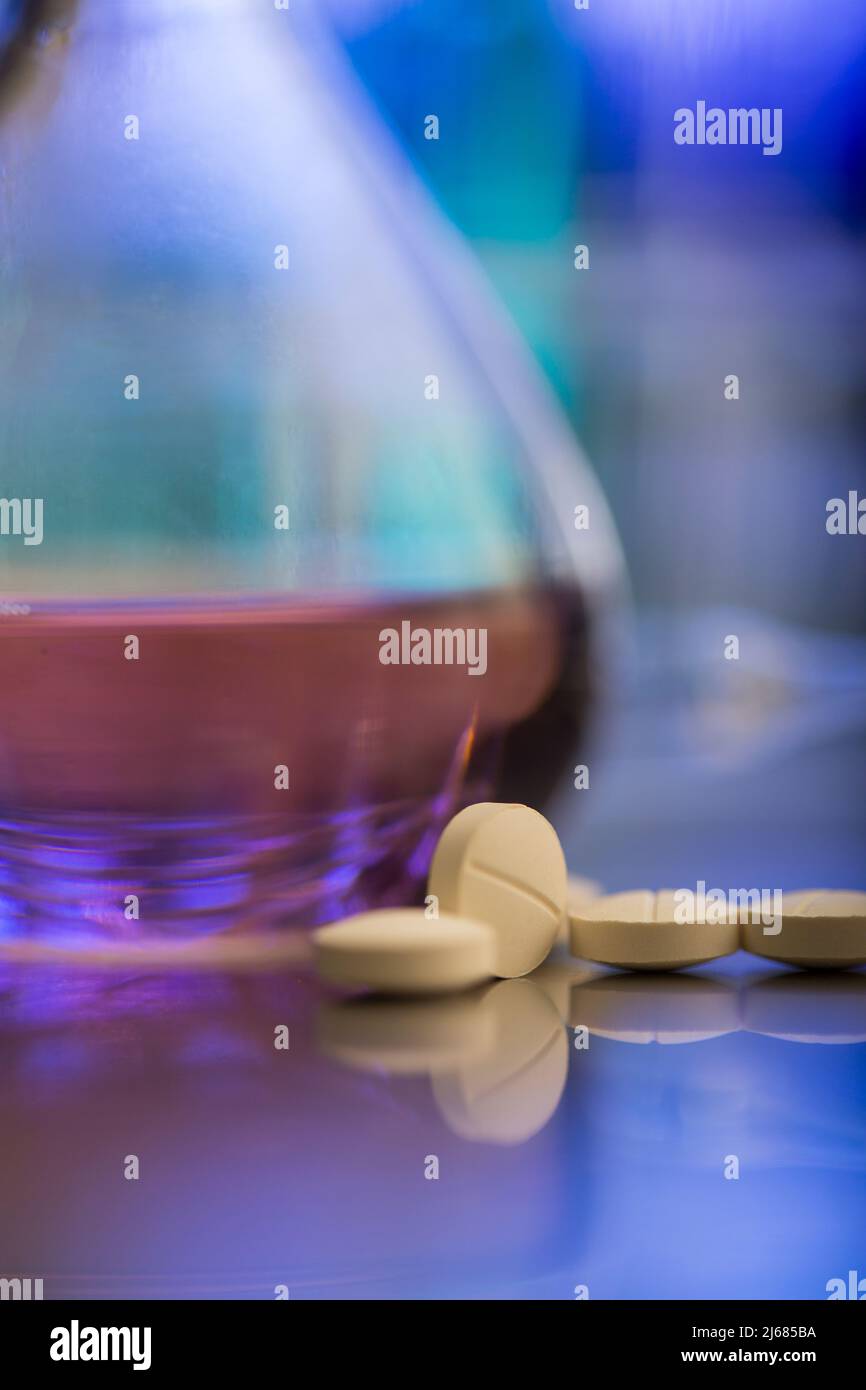 Laboratory material hi-res stock photography and images - Alamy