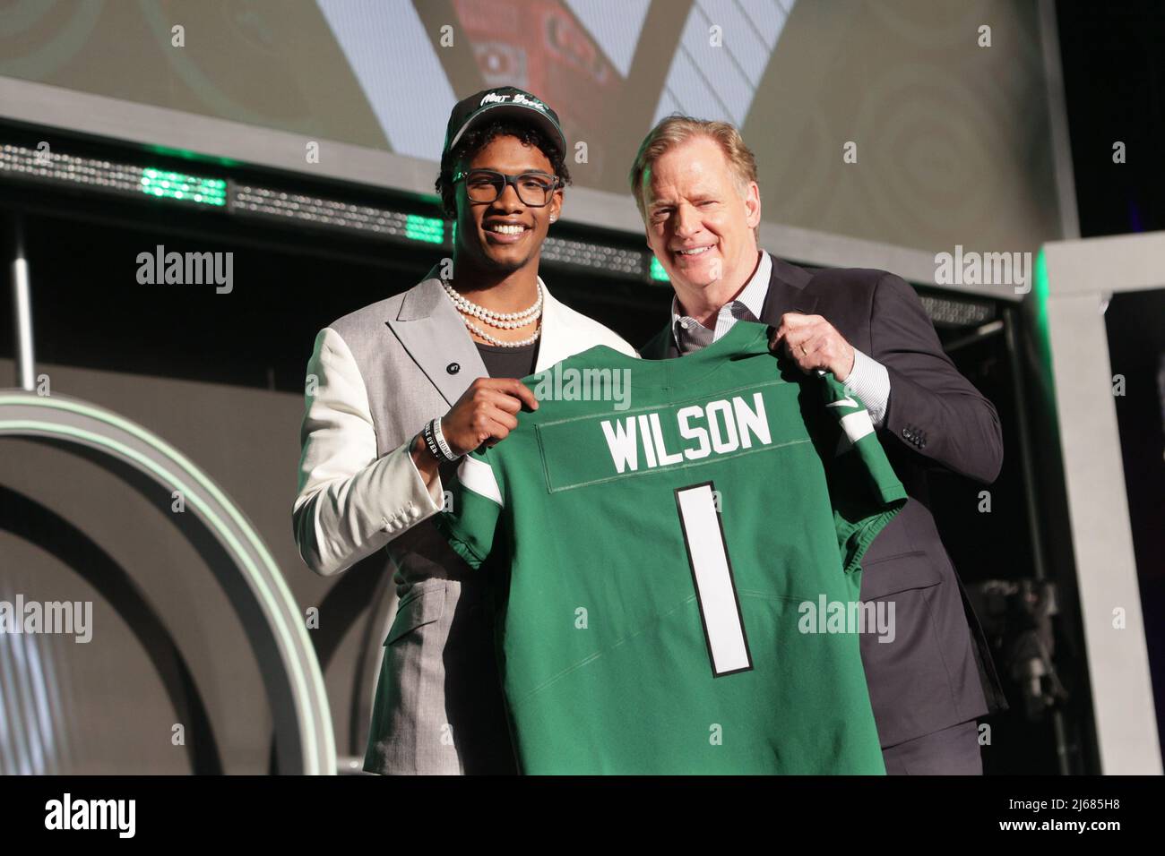 NFL Draft 2022: Jets select Garrett Wilson with 10th pick