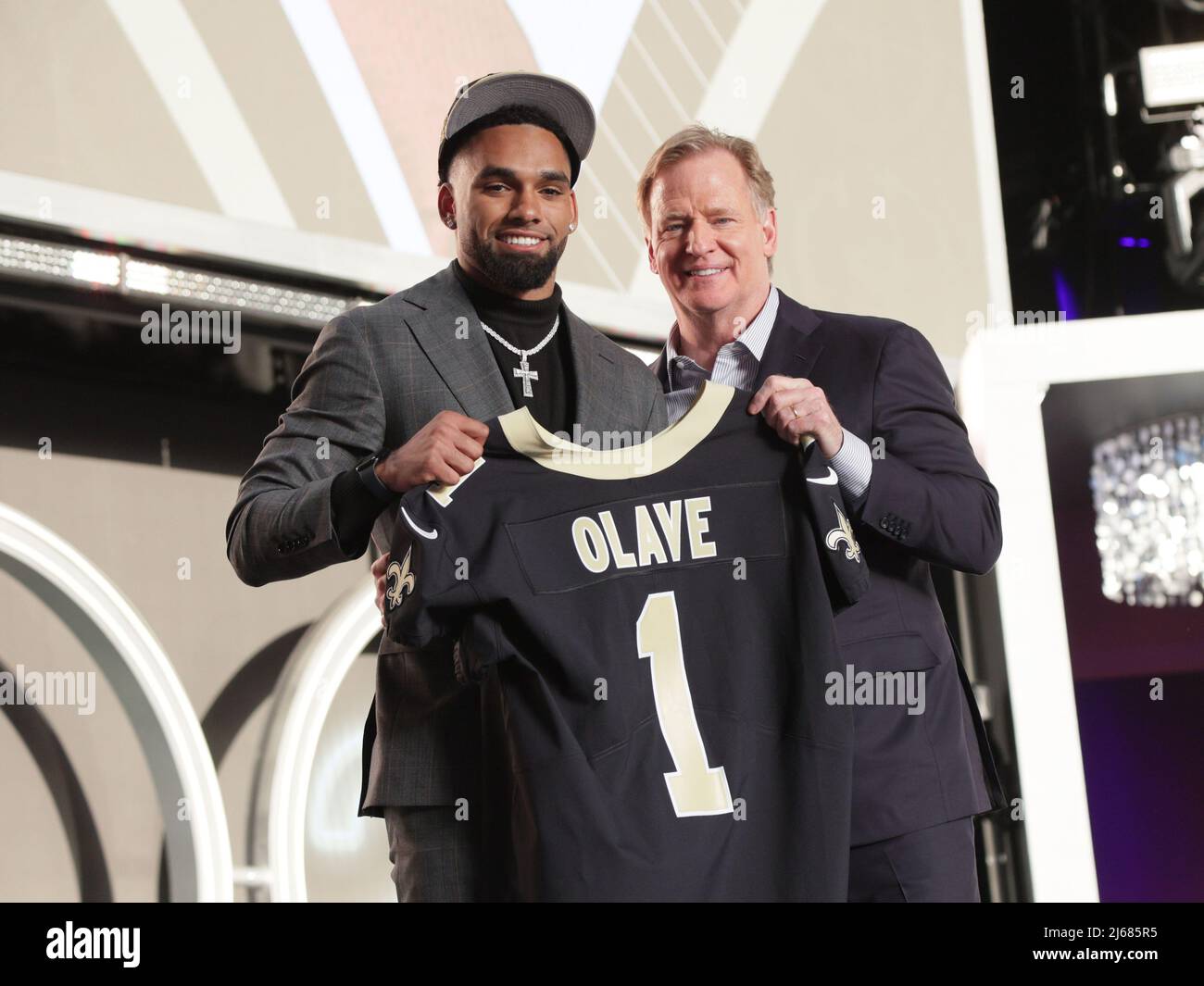 Chris Olave taken No. 11 overall by New Orleans Saints in NFL draft