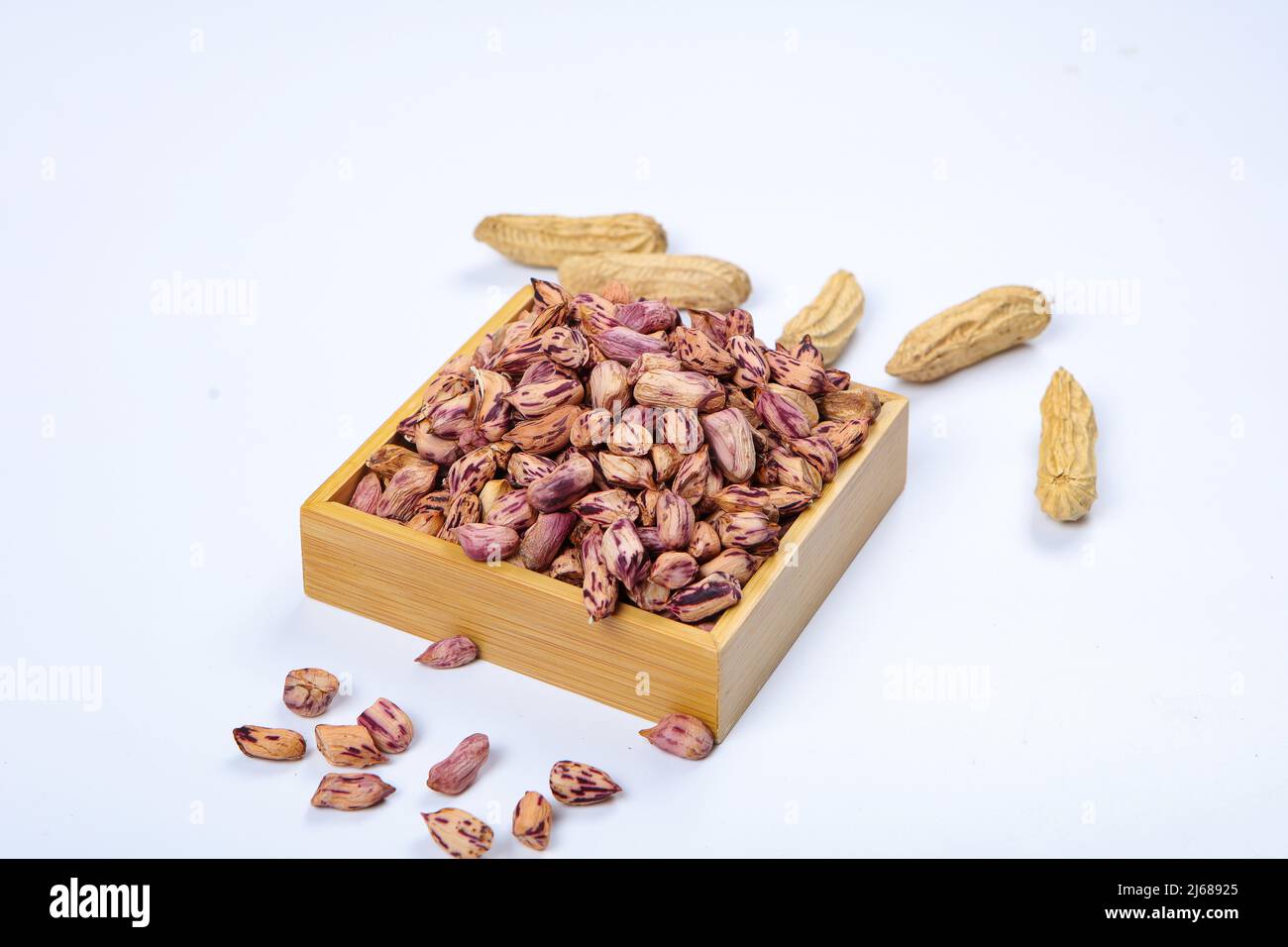 Colorful Peanuts Colorful meals hi-res stock photography and images - Alamy