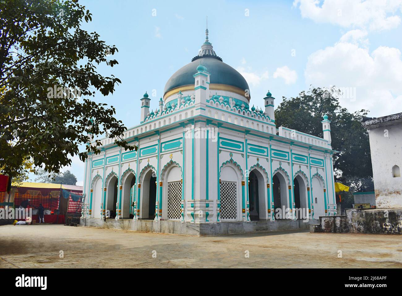 Rear view of Dargah Hazrat Shah Abdul Lateef, Satthin, Sultanpur, Uttar
