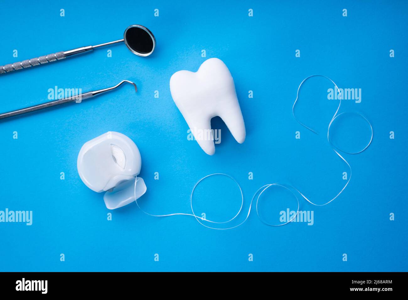 Dental Wisdom Tooth Treatment. Teeth And Dentist Mirror Stock Photo Alamy