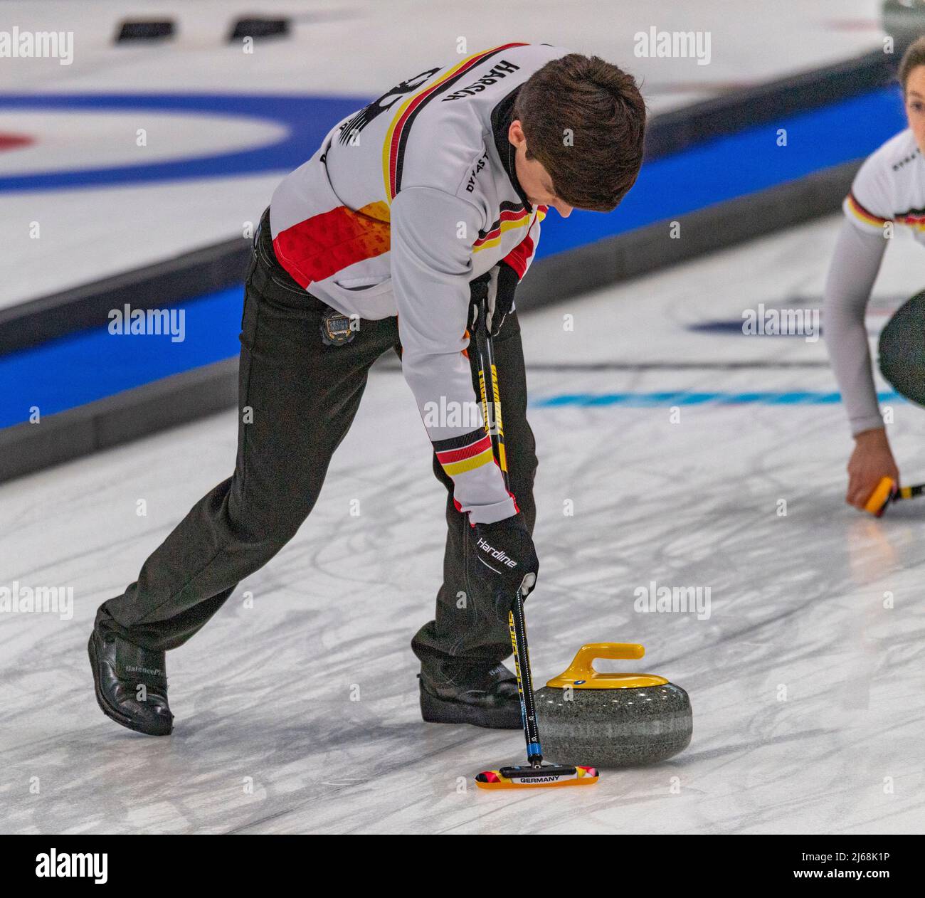 Men curling hi-res stock photography and images - Page 9