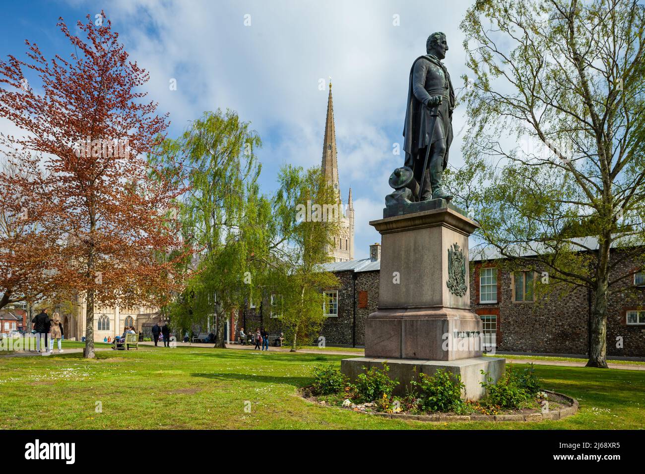 Spring afternoon at Wellington statue outside of Norwich Cathedral, Norfolk, England. Stock Photo