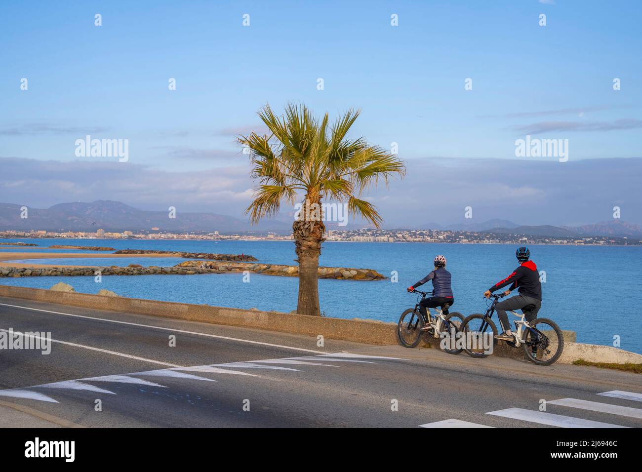 Cyclists, Saint-Auygulf, Frejus, Provence-Alpes-Cote d'Azur, France, Mediterranean, Europe Stock Photo