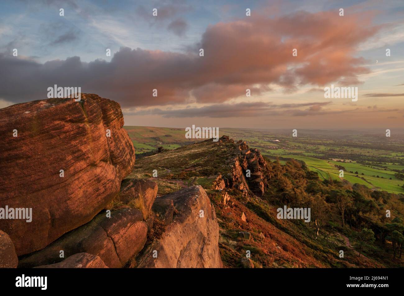 The Gritstone trail leading towards Hen Cloud at The Roaches, Peak District, Staffordshire, England, United Kingdom, Europe Stock Photo