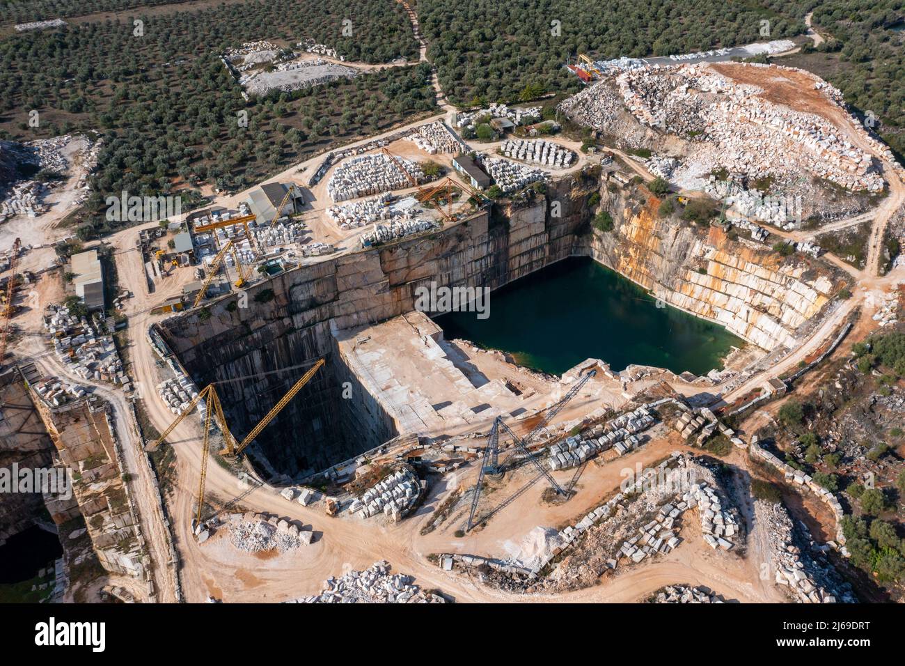 marble-quarry-in-estremoz-portugal-stock-photo-alamy