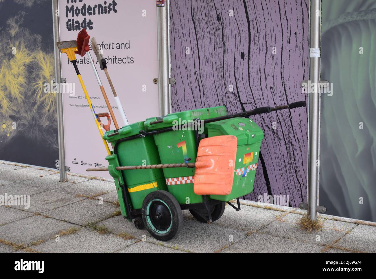 Street orderly barrow hi res stock photography and images Alamy