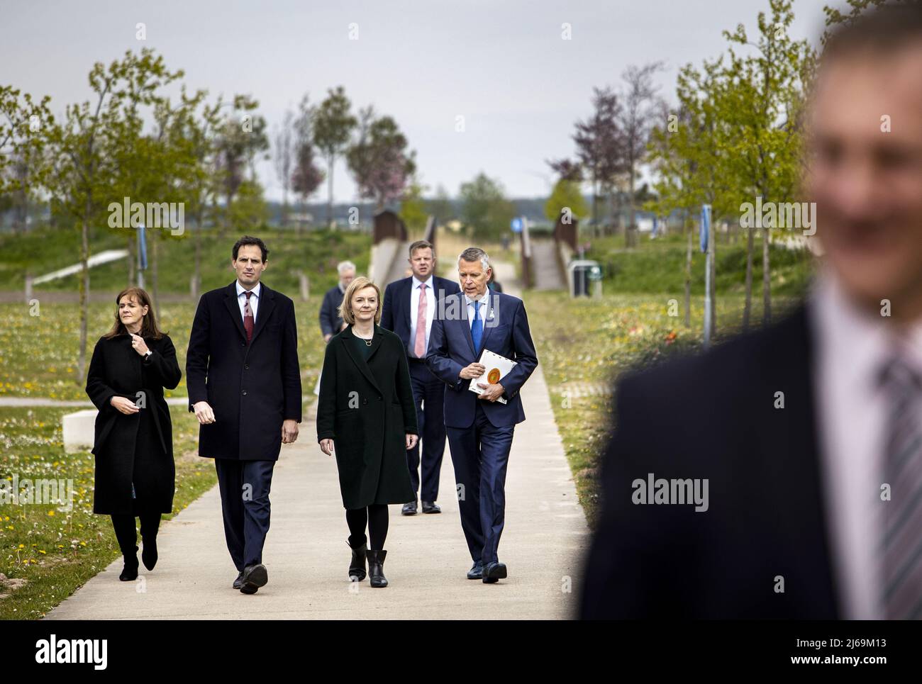 Vijfhuizen, Netherlands. 29th Apr, 2022. 2022-04-29 15:48:51 VIJFHUIZEN - Minister Wopke Hoekstra (Foreign Affairs) and his British colleague Liz Truss are laying flowers at the MH17 monument. Truss was in the Netherlands to speak with Hoekstra about holding perpetrators of war crimes in Ukraine responsible. ANP RAMON VAN FLYMEN netherlands out - belgium out Credit: ANP/Alamy Live News Stock Photo