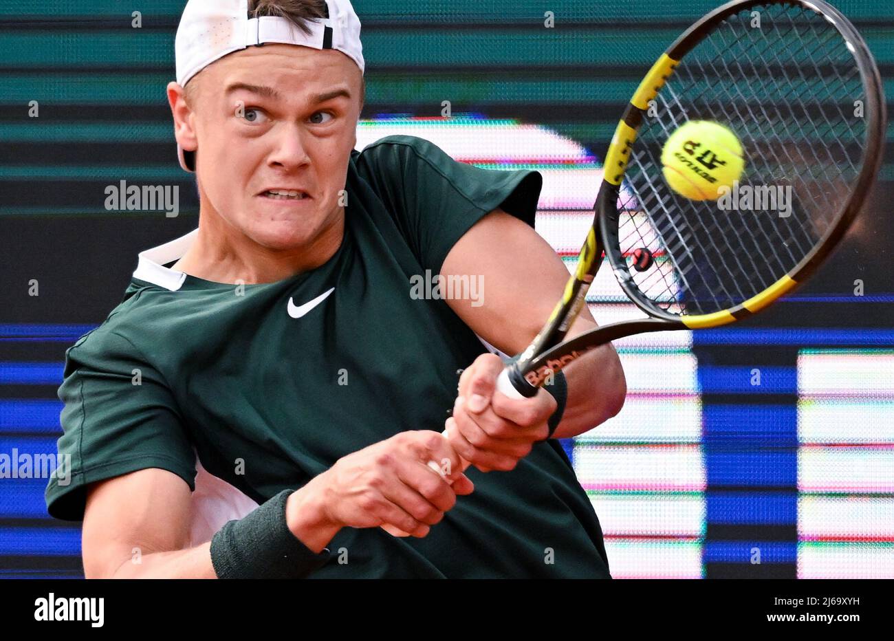 holger rune racquet