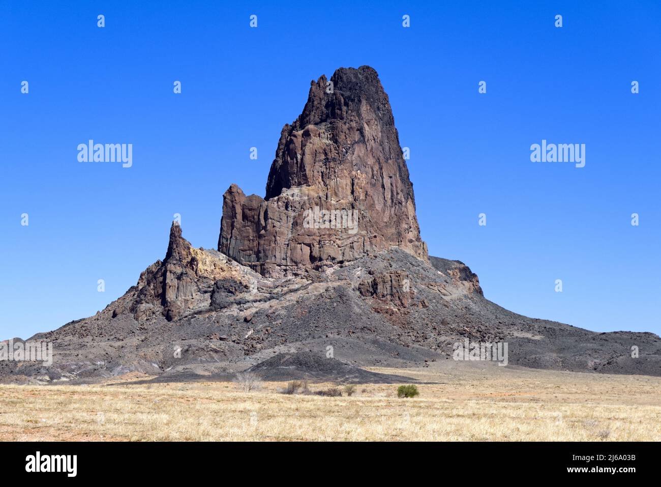Volcanic Plug from Kayenta to Monument Valley Stock Photo Alamy