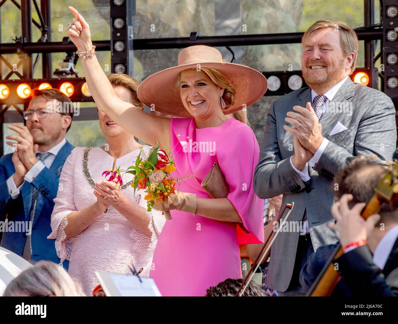 27-04-2022 Koningsdag Queen Maxima and King Willem-Alexander during ...
