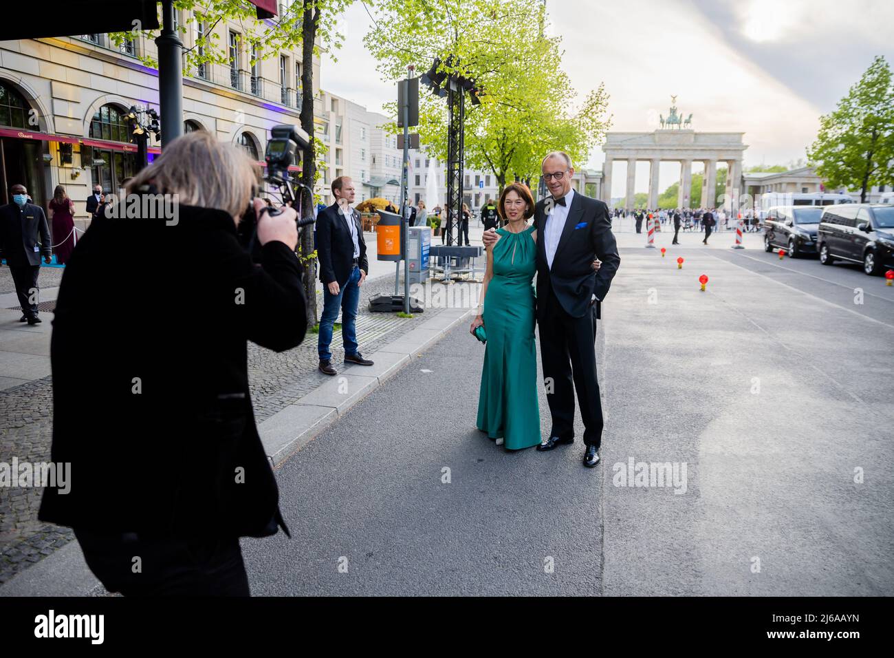 Berlin, Germany. 29th Apr, 2022. 29 April 2022, Berlin: Friedrich Merz, CDU Federal Chairman, and his wife Charlotte Merz come to the 69th Federal Press Ball at the Hotel Adlon. Under the motto 'A ball for solidarity with Ukraine. For freedom of the press', the ball will be held for the first time since the beginning of the pandemic. Photo: Christoph Soeder/dpa Credit: dpa picture alliance/Alamy Live News Stock Photo