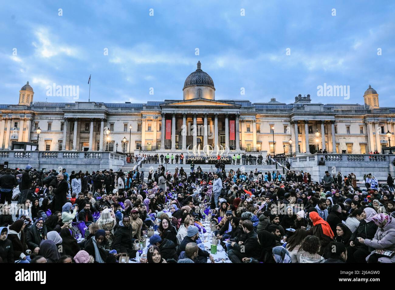 London, UK, 29th April 2022. The UK's largest Open Iftar, organised bz Ramadan Tent Project, brings together people from all communities to share an Iftar (evening meal) to break fast during what is now the final week of the Islamic holy month of Ramadan. The event is attended by Sadiq Khan, Mayor of London, and around 2,000 members of the public. Credit: Imageplotter/Alamy Live News Stock Photo