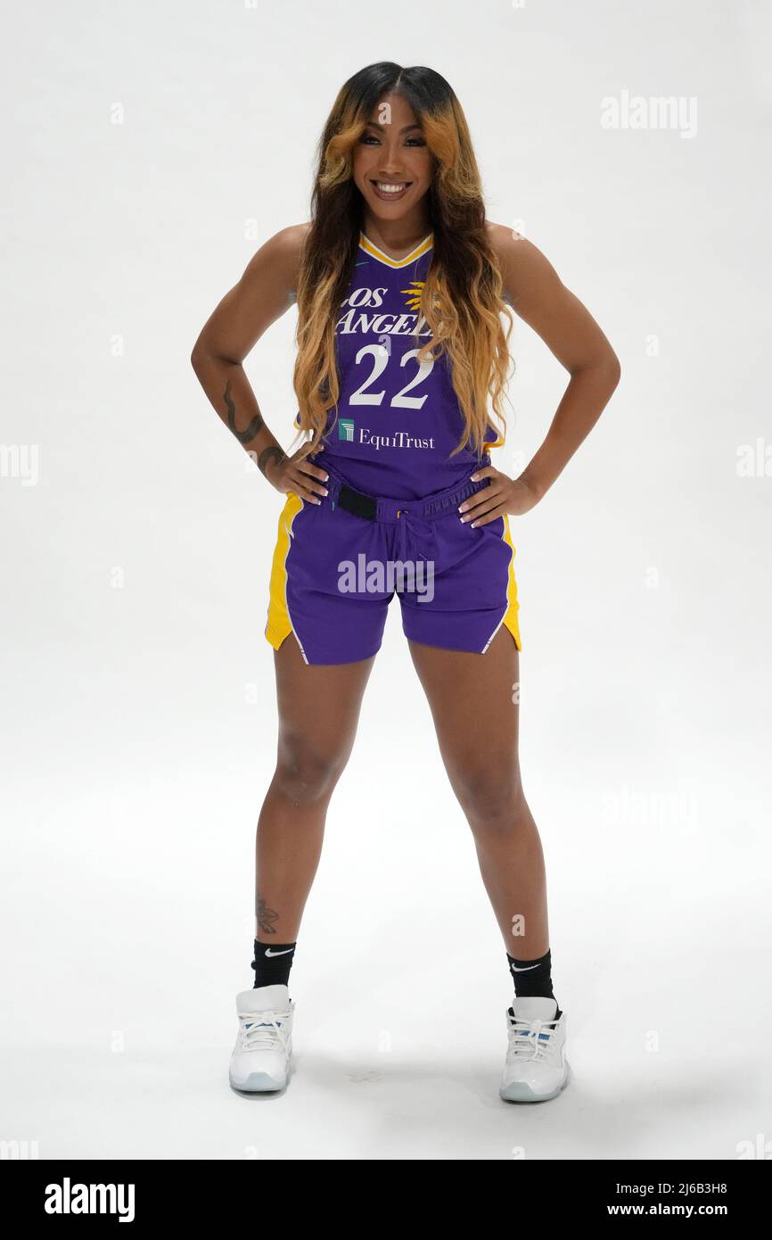 Arella Guirantes selected 22nd overall by Los Angeles Sparks in 2021 WNBA  Draft - On the Banks