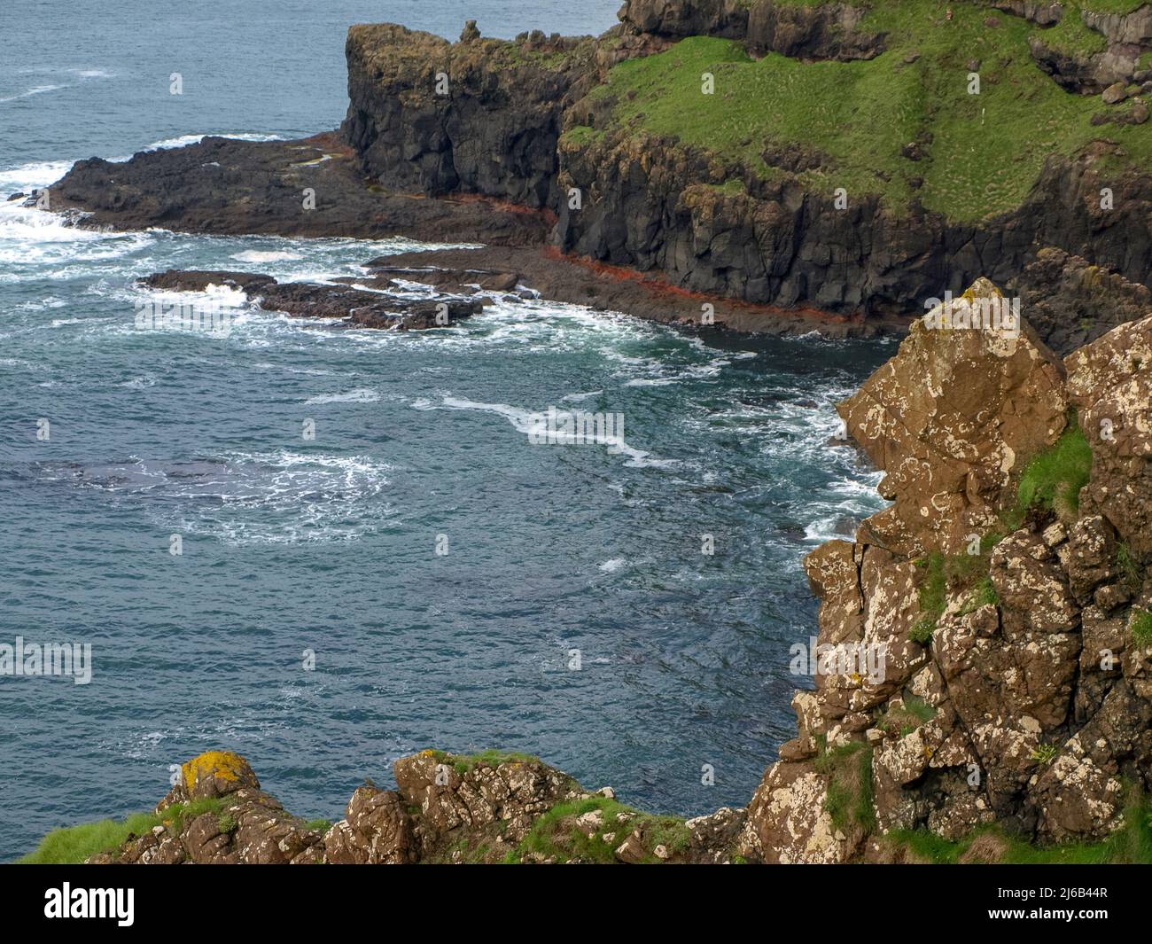 Ireland Bay Rocks Giants Causeway Coastal Ireland Landmark, basal rocks geology, amazing ...