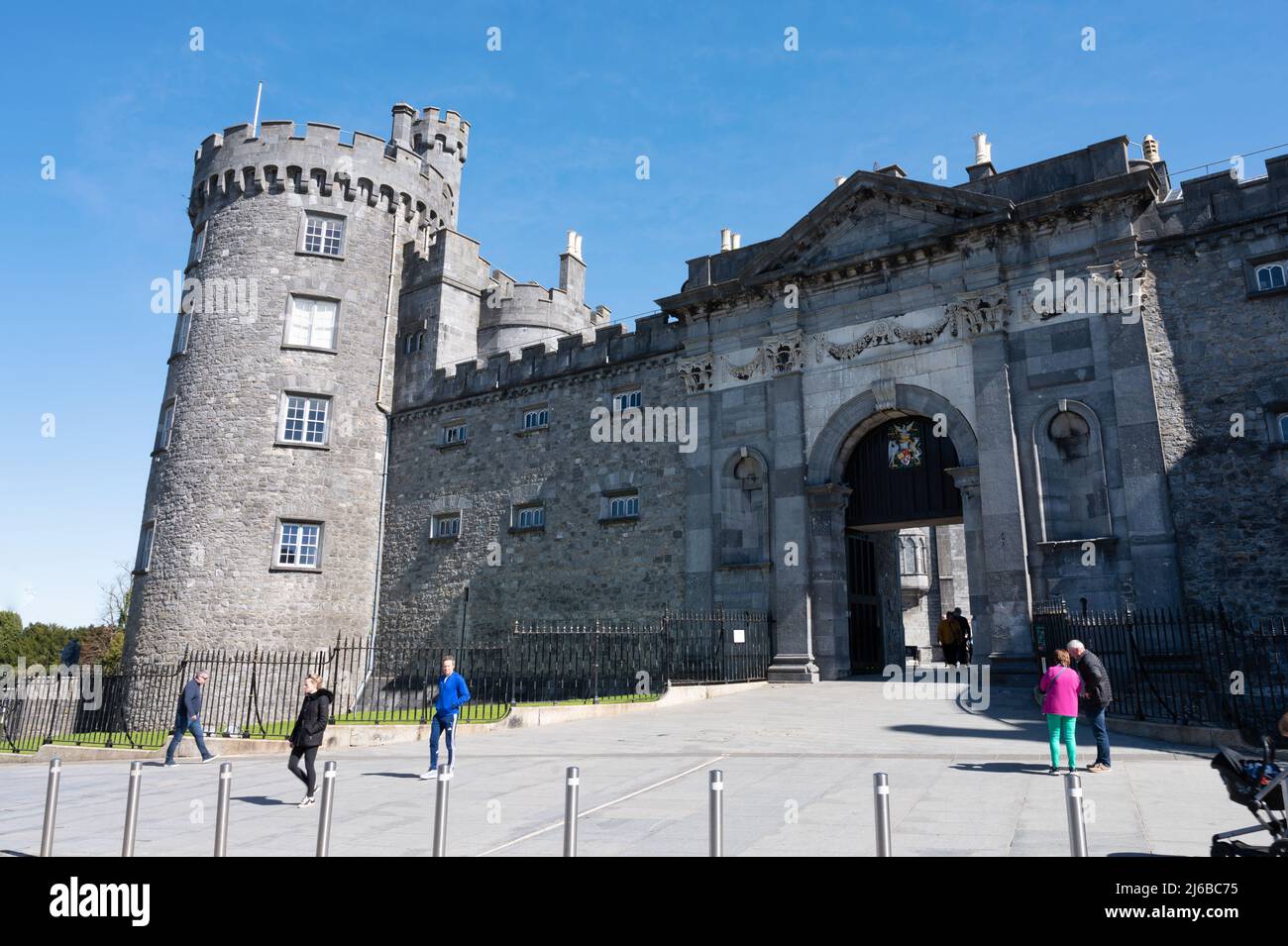 Kilkenny castle hi-res stock photography and images - Alamy