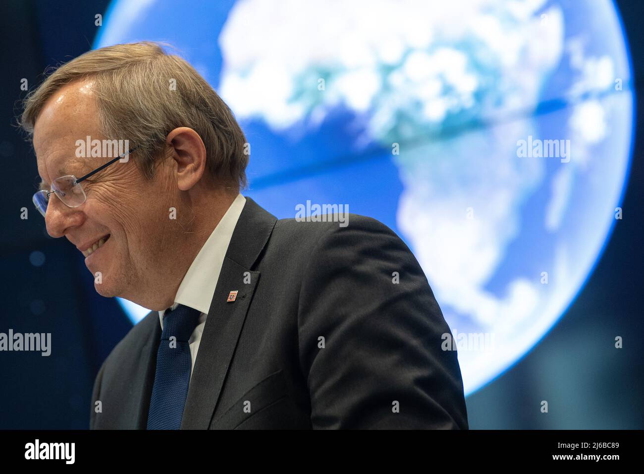 29 April 2022, Hessen, Darmstadt: Johann-Dietrich Wörner, Hesse Space Coordinator, speaks at the European Organisation for the Exploitation of Meteorological Satellites (EUMETSAT) after a cabinet meeting of the Hesse state government. EUMETSAT is an intergovernmental organization and operates the weather satellites. Photo: Sebastian Gollnow/dpa Stock Photo