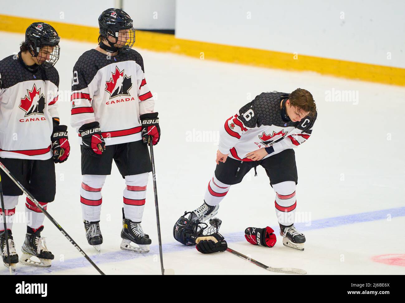 Team Canada With Captain Connor Bedard Can U18 Nr 16 Sad After The Match Finland Canada 6 5 Ot Iihf U18 Junior Ice Hockey World Championships Quarter Final In Kaufbeuren Germany Apr Team Canada With Captain Connor Bedard Can U18 Nr 16 Sad After The Match Finland Canada 6 5 Ot Iihf U18 Junior Ice Hockey World Championships Quarter Final In Kaufbeuren Germany Apr