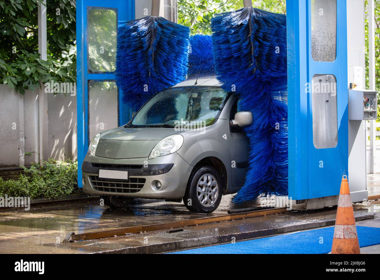 Car wash equipment hi-res stock photography and images - Alamy