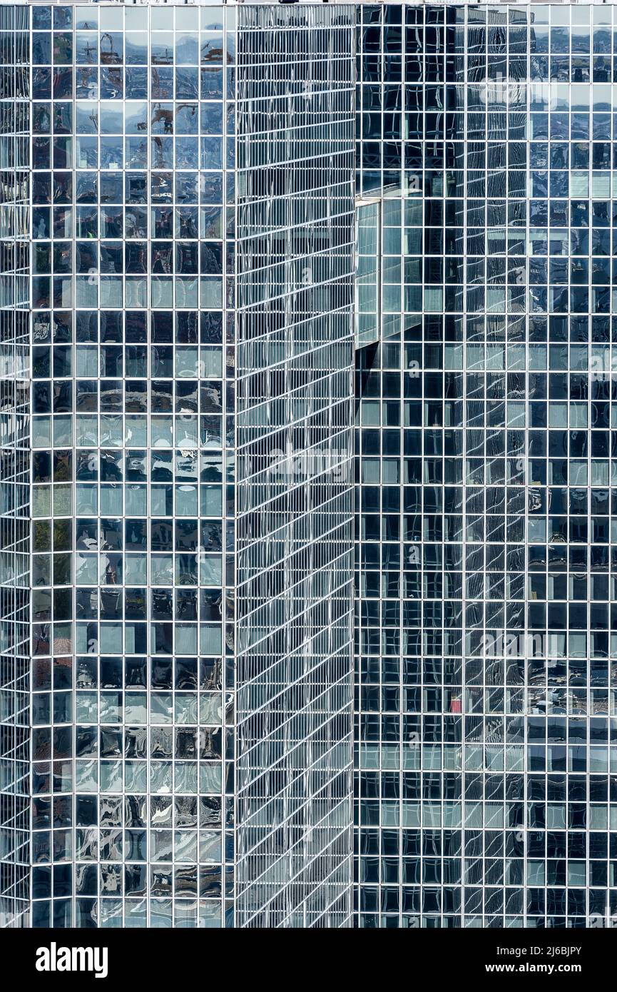 Espace de bureau dans les immeubles a Bruxelles - Tour de bureaux|  Offices ian real estate in the buildings in northern Brussels Stock Photo