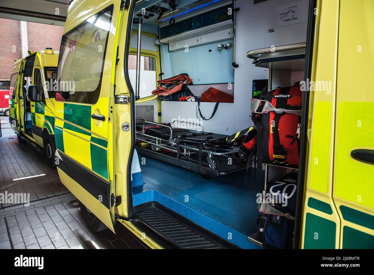Brussels fire department ambulance Ambulance des pompiers de