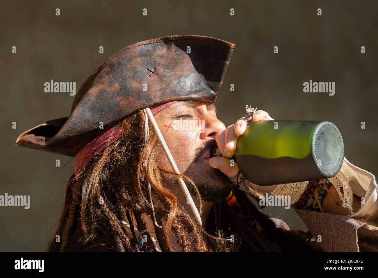 Drinking rum hires stock photography and images Alamy