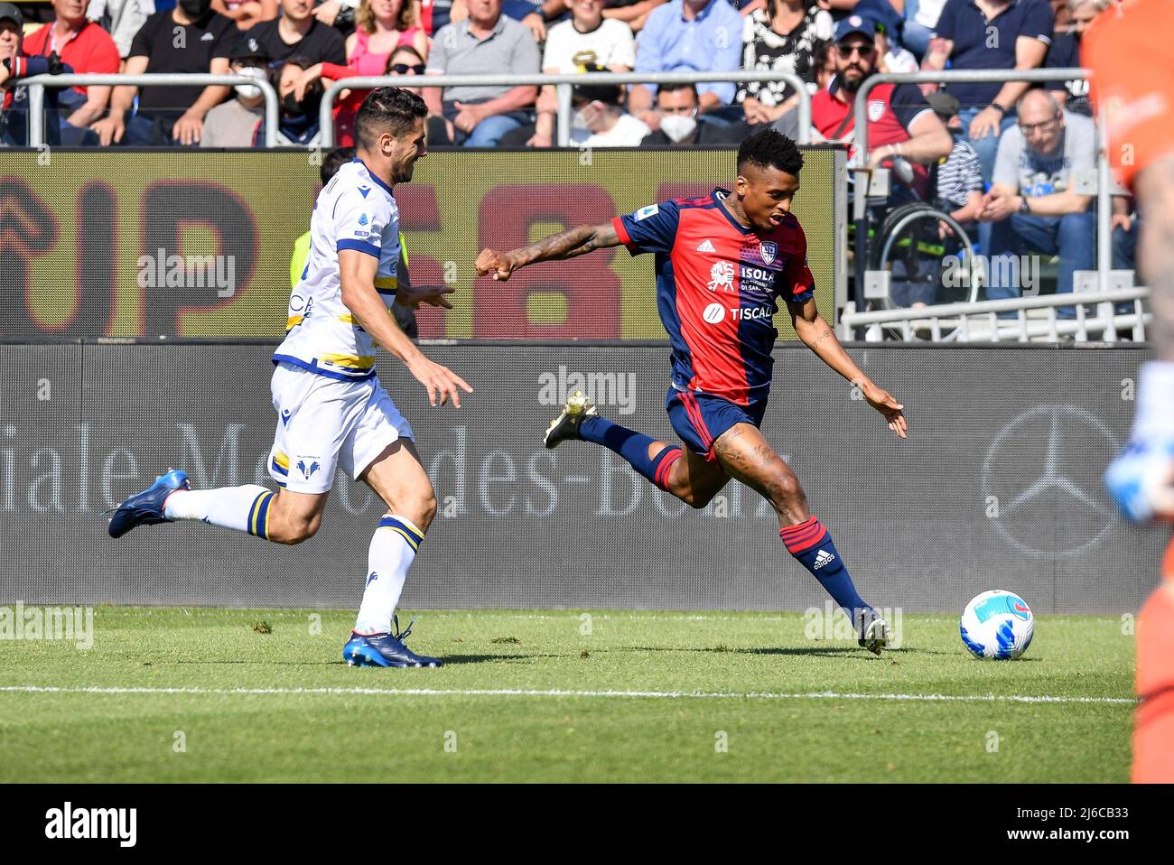 Henrique Dalbert Of Cagliari Calcio During Cagliari Calcio Vs Hellas Verona Fc Italian Soccer Serie A Match In Cagliari Italy April 30 22 Stock Photo Alamy Henrique Dalbert Of Cagliari Calcio During Cagliari Calcio Vs Hellas Verona Fc Italian Soccer Serie A Match In Cagliari Italy April 30 22 Stock Photo Alamy