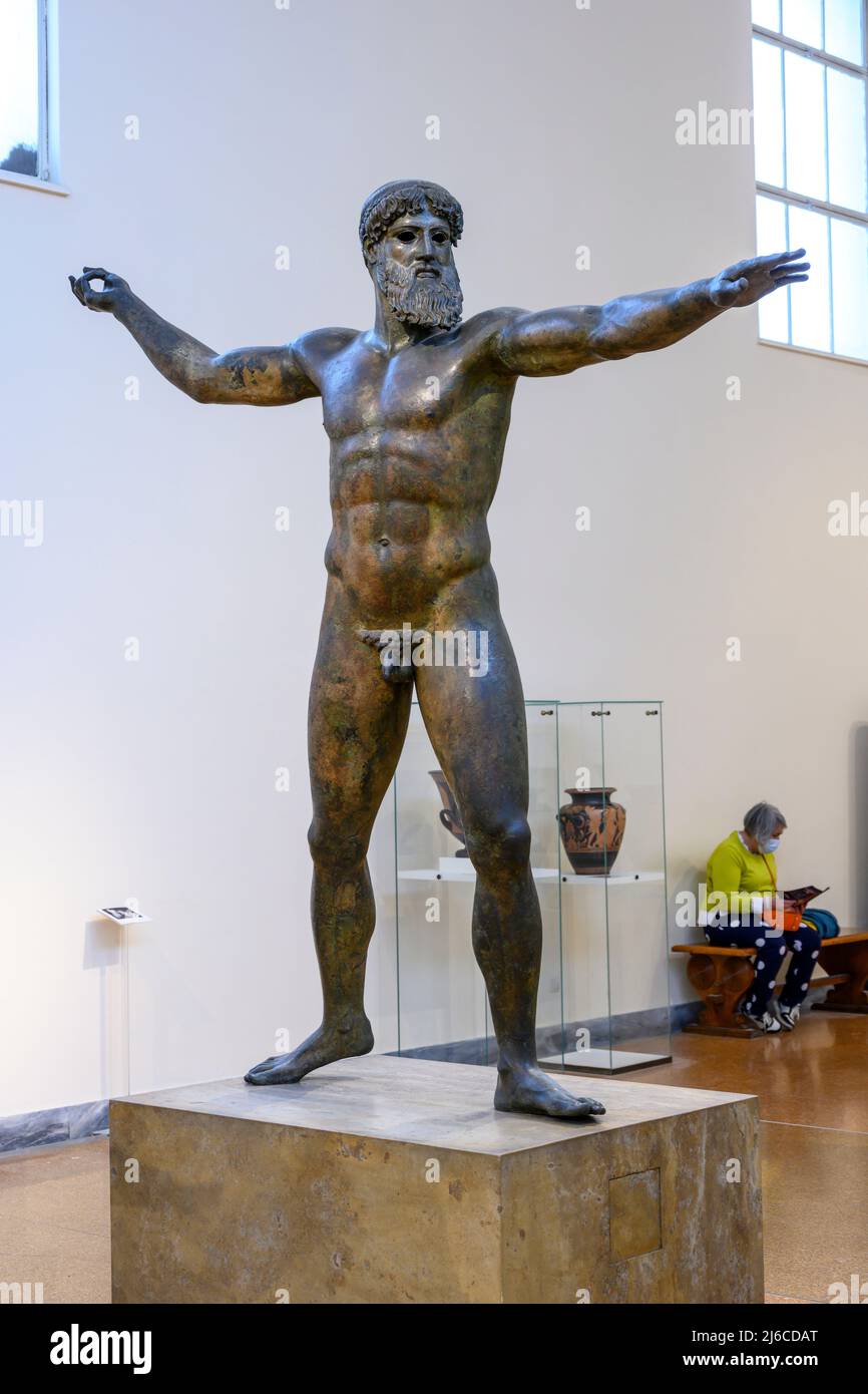 Bronze statue of Zeus or possibly Poseidon. Found in the sea of Cape Artemision, Northern Euboea. Classical Period 460 BC. One of the few original sta Stock Photo
