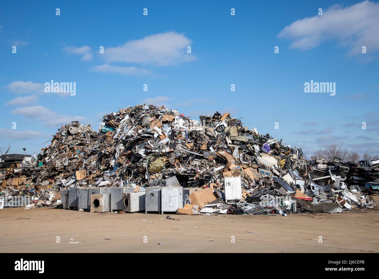 Junkyard north america hires stock photography and images Alamy