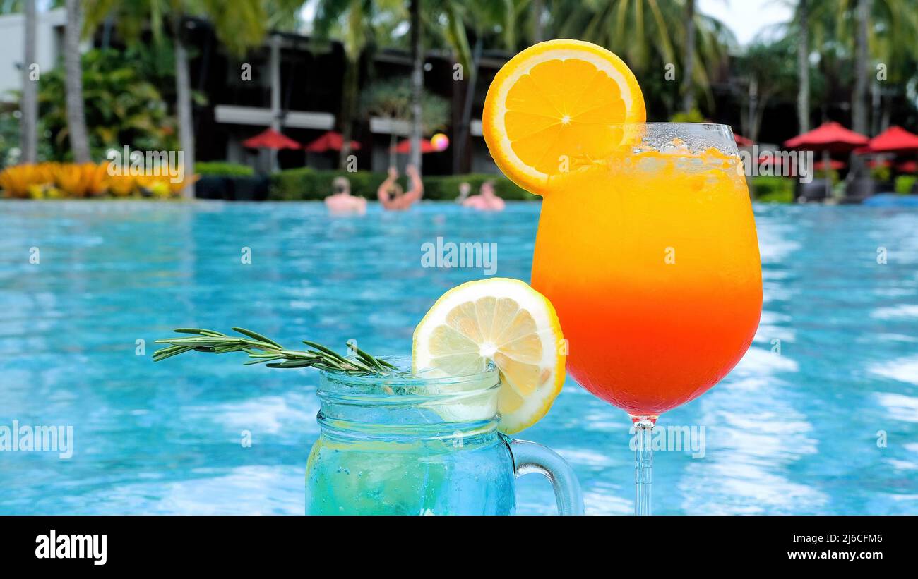 Refreshing alcohol cocktails hi-res stock photography and images - Alamy