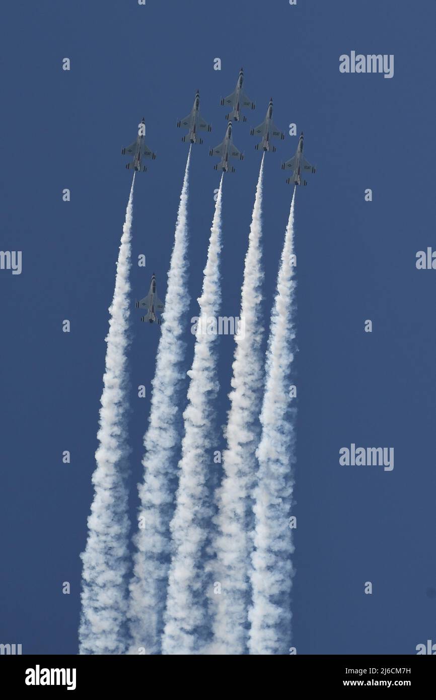 FORT LAUDERDALE FL - APRIL 29: United States Air Force Thunderbirds General Dynamics F-16 Fighting Falcon are seen in flight during practice for the Fort Lauderdale Air Show at Fort Lauderdale Beach on April 29, 2022 in Fort Lauderdale, Florida. Credit: mpi04/MediaPunch Stock Photo