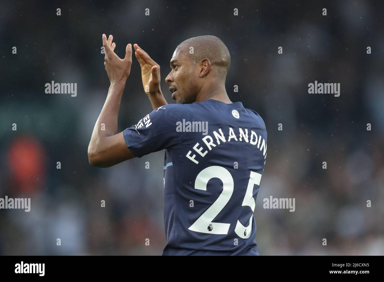 Fernandinho #25 of Manchester City claps his hands and applauds
