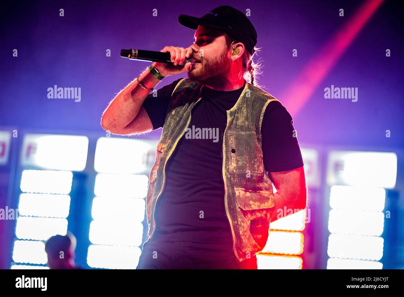 2022-04-30 19:36:23 AMSTERDAM - Rapper Donnie during his concert in AFAS Live. The rapper was later joined during the performance by guest artists such as Rene Froger, Frans Duijts, Willie Wartaal and Vjèze Fur. ANP PAUL BERGEN netherlands out - belgium out Stock Photo