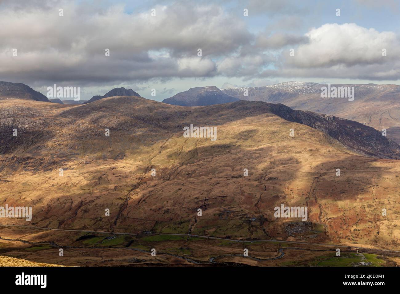 Looking towards the Carneddau and Glyderau mountain ranges from the side of Moel Siabod Stock Photo