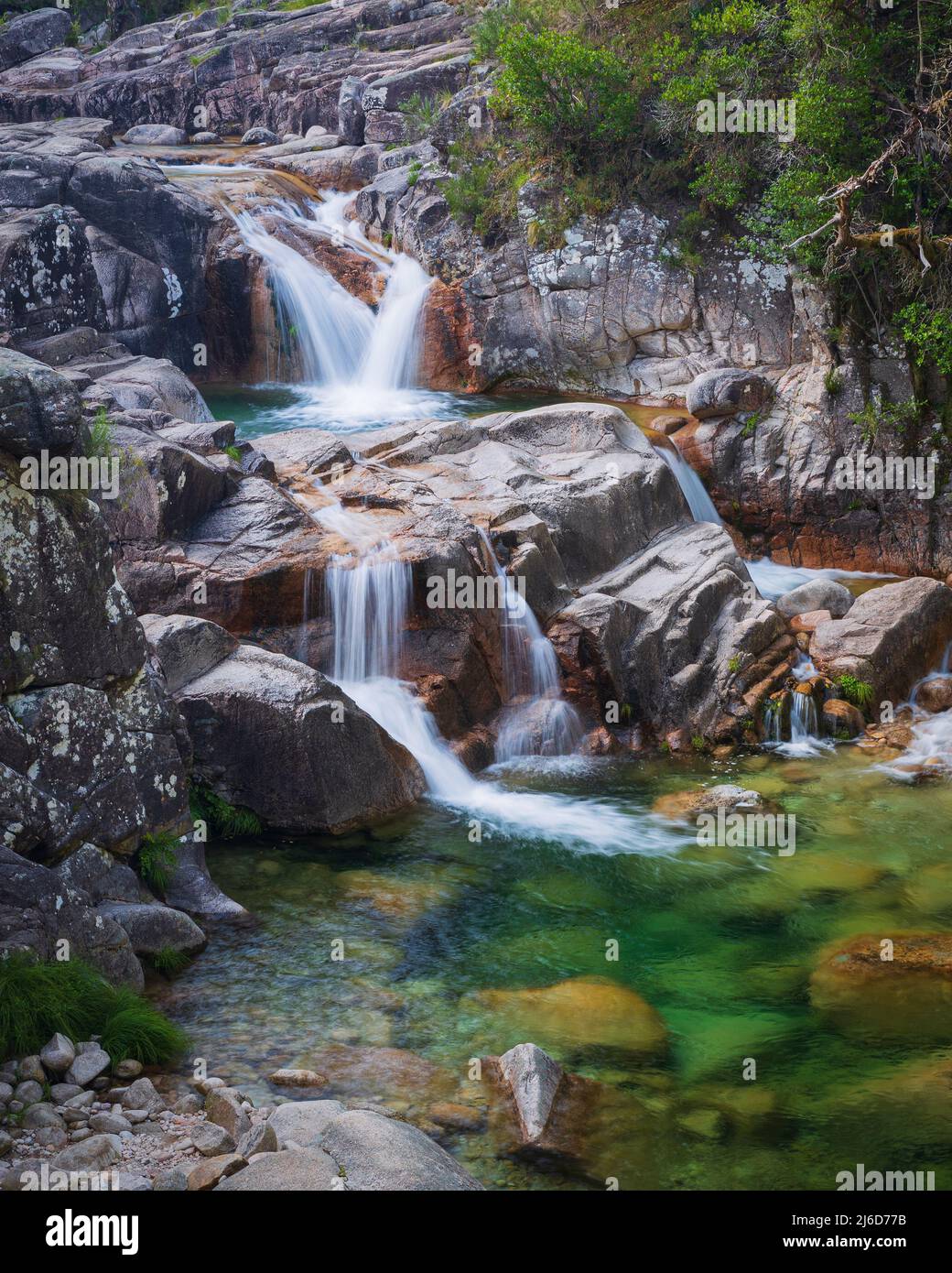 Kalmte Bruidegom zak Waterfalls at Mata de Albergaria in Peneda-Gerês National Park, Portugal  Stock Photo - Alamy