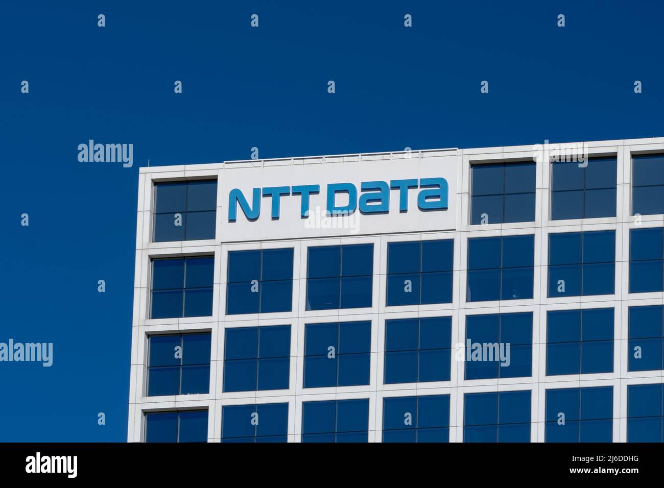 Plano, Texas, USA - March 19, 2022: NTT DATA's sign on its office building  in Plano, Texas, USA Stock Photo - Alamy