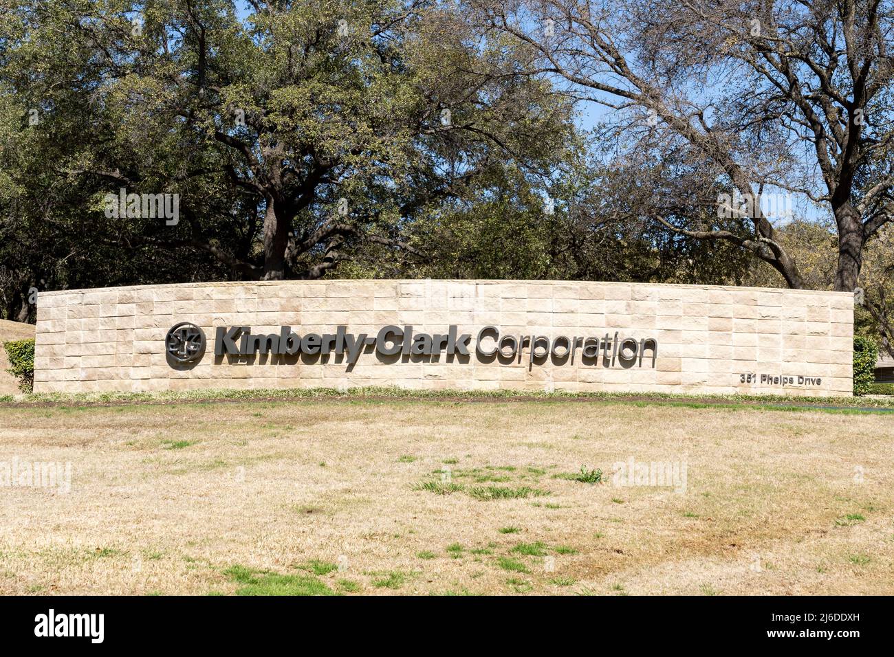 Irving,  Texas, USA - March 20, 2022: Kimberly-Clark Corporation’s sign at its headquarters in Irving,  Texas, USA. Stock Photo