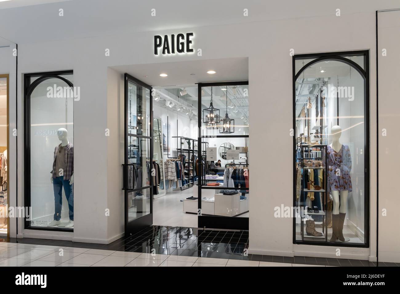 https://c8.alamy.com/comp/2J6DEYF/houston-texas-usa-february-25-2022-paige-store-in-a-shopping-mall-paige-is-a-premium-denim-brand-for-men-and-women-2J6DEYF.jpg